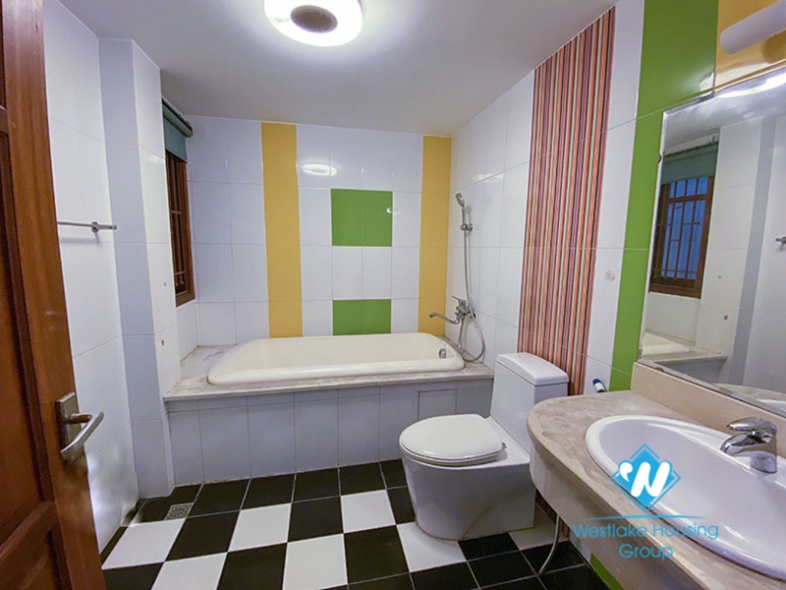 5 bedroom house for rent in Ngoc Thuy Long Bien
